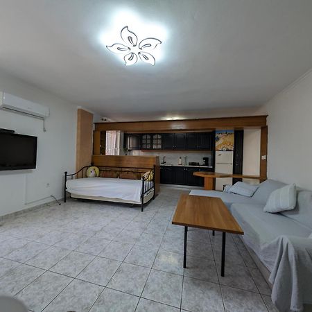 Lazarus Apartments Монемвасія Екстер'єр фото